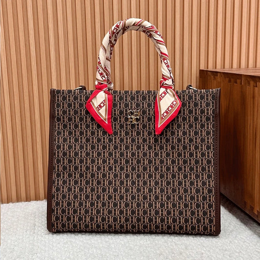 Carolina Herrera Nuova popolare lettera stampata Borsa tote di grande capacità Borsa tote Borsa a tracolla versatile per pendolari da donna