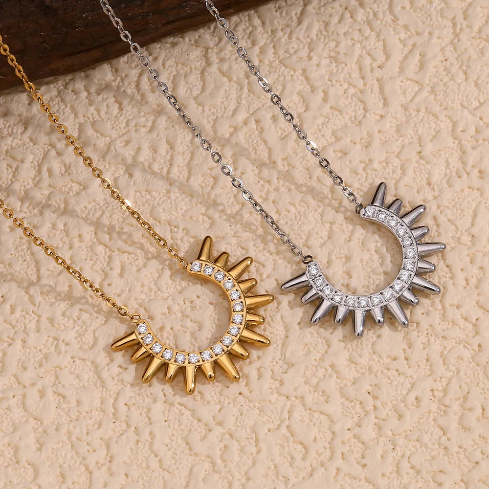 MamacitaSlay Collana in acciaio inossidabile placcato oro 18 carati con zirconi a forma di U Girasole 2025 Nuovo design Gioielli impermeabili di alta qualità