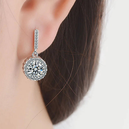 New 925 Sterling Silver 2ct Moissanite Earrings for Women Exquisite Student Girlfriend Wedding Engagement Jewelry Fashion Gift PlatiNum