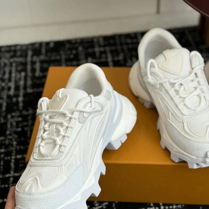 Minimalist Pure White Mesh & Leather Hiking‑Style Dad Sneakers Serrated Non‑Slip Thick Sole Triangle Tongue Decor Elevated Casual Ladies Athletic Shoes