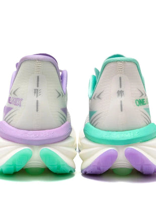 ONEMIX YUE SHUANG Scarpe da corsa estive da uomo Design leggero Asciugatura rapida Maratona Supporto per l'assorbimento degli urti Sneakers da uomo PlatiNum