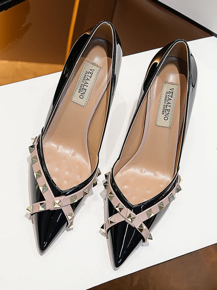 【Misurati la lunghezza dei piedi prima di ordinare】Scarpe da donna con tacco a spillo sottile e punta a punta con rivetti, scarpe eleganti da festa 120-CHC-33 platinumshop