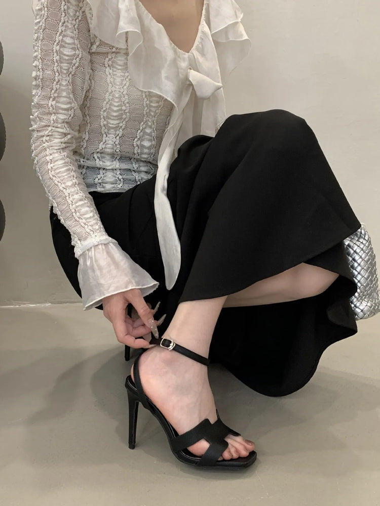 Alionly 2026 Nuova Moda Estiva Sandali Open Toe Donne Fibbia In Metallo Banda Stretta Sottile Tacco Basso Gladiatore Scarpe Da Festa