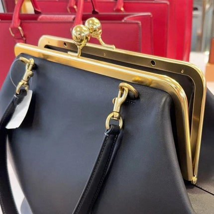 Classic Versatile Large Capacity Clip Bags For Women Luxury Designer Handbags Purses 2026 New In PU Lock Underarm Shoulder PlatiNum
