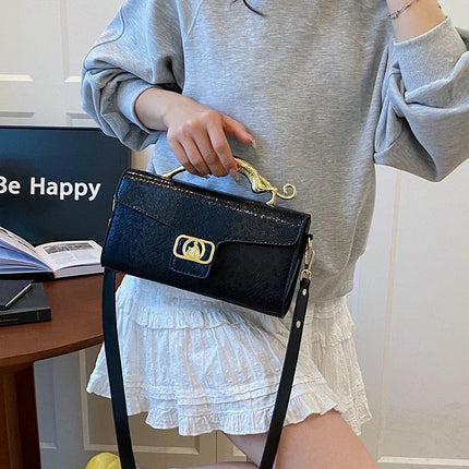 New Ladies Metal Buckle Simple Fashion Shoulder Bag Party Commuting Bag Women Luxury Brand Design PU Leather Bag PlatiNum