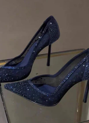Scarpe col tacco alto a punta tempestate di diamanti in maglia blu con scarpe di cristallo con tacchi fini, nuove scarpe singole in pizzo scavato con tacco sottile platinumshop