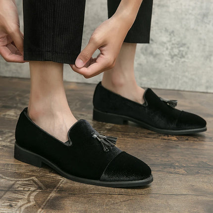 Mocassini verdi in pelle scamosciata di marca di lusso da uomo slip-on nappa scarpe da sposa in morbida pelle appartamenti scarpe da uomo scarpe casual scarpe in pelle nabuk