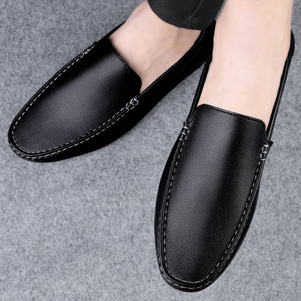 Scarpe casual da uomo in pelle moda Estate comode slip on di alta qualità Mocassini bianchi Comode scarpe da barca da guida Mocassini da passeggio