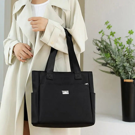 High Quality Large Capacity Handbag Tote Bags Lightweight Waterproof Nylon Shoulder Bag For Work School And Travel Shoulder Bags PlatiNum