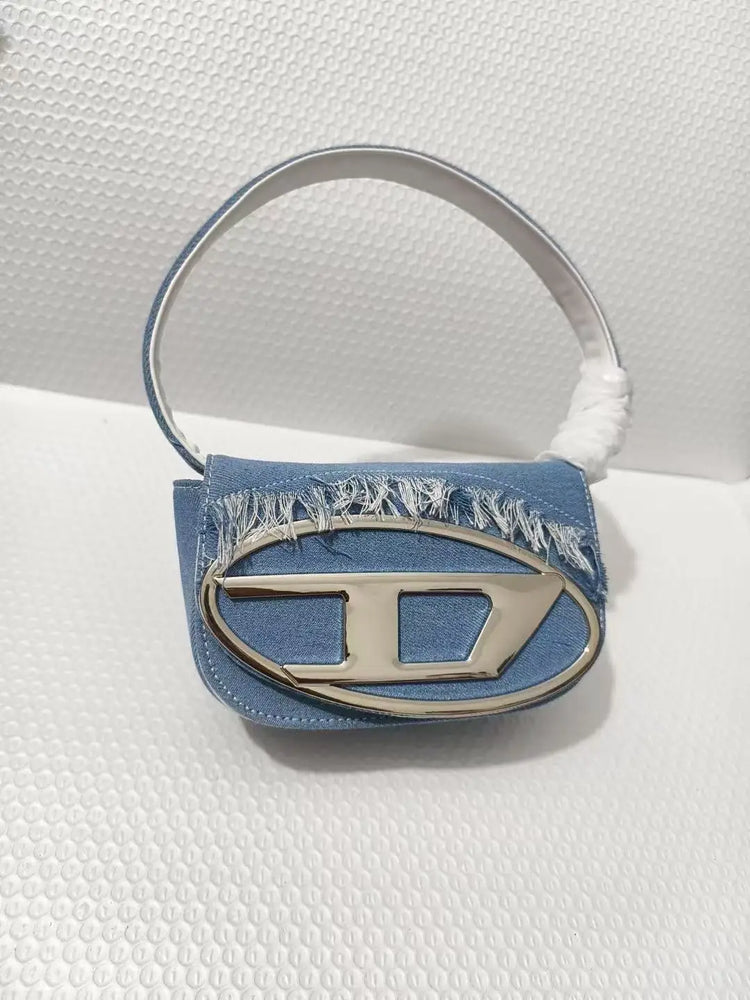 Borsa a Tracolla in Pelle PU Effetto Specchio Argento Lucido con Decorazione Ovale in Rilievo, Tracolla Staccabile, Mini Borsetta Futuristica da Donna