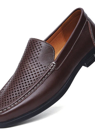 Calzature da uomo in pelle Slip on Office Man Scarpe formali Festa di nozze Scarpe eleganti da uomo Breath Driving Mocassini pigri Mocassini