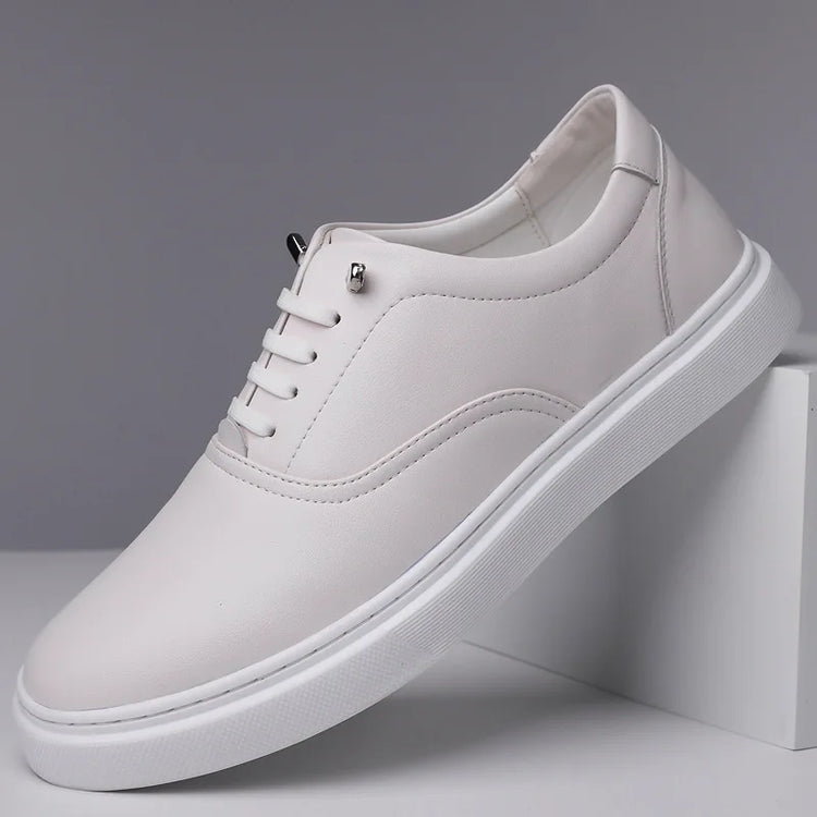 Big Size Fashion Casual Sneakers for Men Spring Autumn New Designer Board Shoes Male Black White Leather Zapatos De Hombre