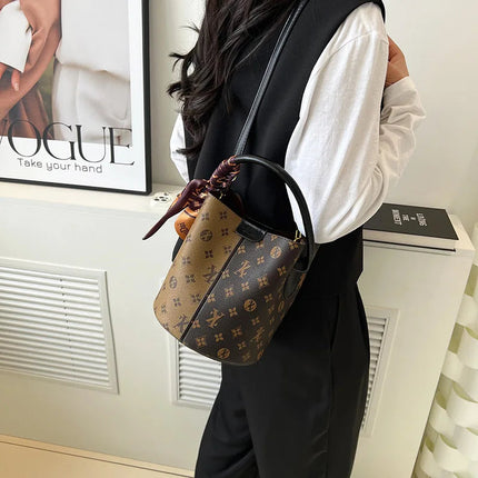 Advanced fashion bag for women 2025 new casual women's bag, large capacity bucket bag, shoulder bag, diagonal cross bag PlatiNum