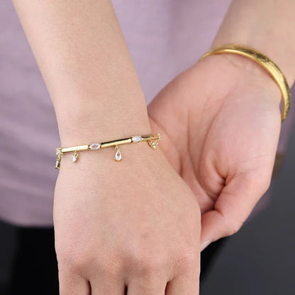 Nuovo speciale color oro Goccia d'acqua Bling Ovale CZ Collana girocollo Lariat Lunga barra a goccia a forma di Y Lunga nappa Gioielli da donna 2025