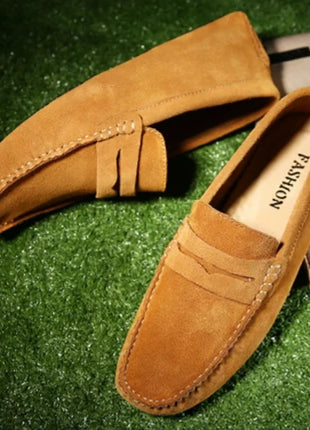 Scarpe casual da uomo fatte a mano Mocassini morbidi Scarpe da guida leggere Moda Slip on Flats Mocassini di alta qualità Scarpe da uomo antiscivolo