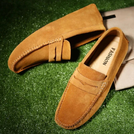 Scarpe casual da uomo fatte a mano Mocassini morbidi Scarpe da guida leggere Moda Slip on Flats Mocassini di alta qualità Scarpe da uomo antiscivolo