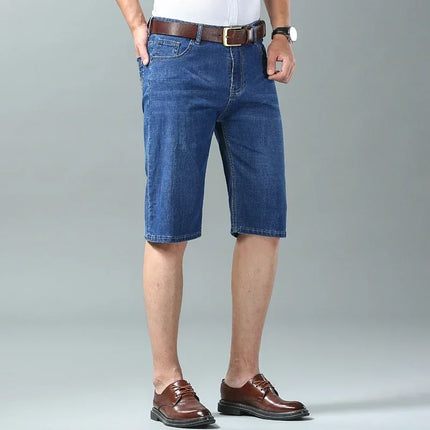 Pantaloncini di jeans da uomo nuovi estivi Moda colore chiaro Casual allentato multi-tasca pantaloni dritti da cinque minuti pantaloncini elastici al ginocchio