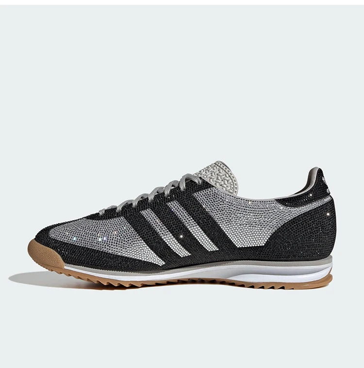 Scarpe sportive Adidas originali da donna con suola sottile, stile classico retrò, modello KJ6151