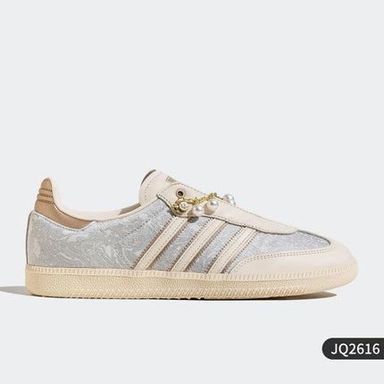 Scarpe sportive casual Adidas ufficiali autentiche a tre strisce da donna leggere e traspiranti resistenti all'usura JQ2616