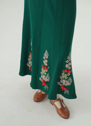 62-96cm Waist Fall Winter Long Skirts Women Elegant Handmade Embriodery Crochet Red Fruit Cashmere Wool Knitted Emerald Skirts PlatiNum