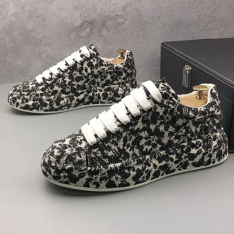 New Men Shoes Outdoor Casual Sneakers Rhinestone Board Shoes Men Fashion Deerskin Sports Large Size Shoes Men Zapatillas Hombre