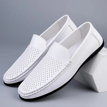 Mocassini da Uomo in Pelle Traforata Estivi Traspiranti Slip-On Taglie Grandi 38-47 Neri Bianchi Scarpe da Guida