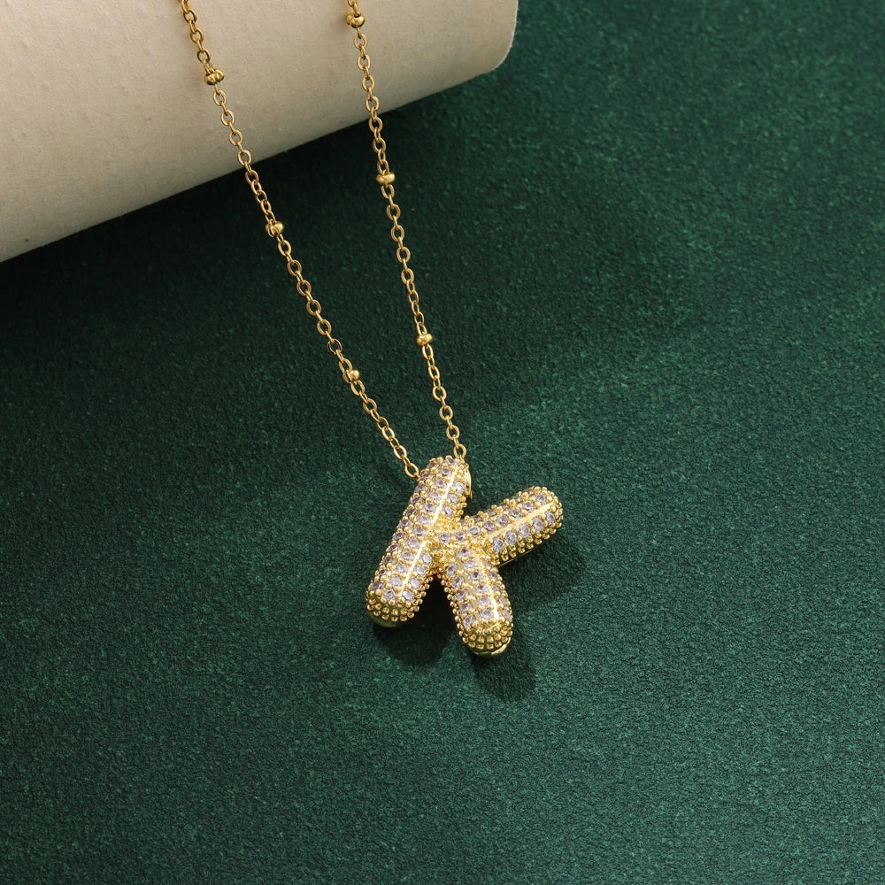 Nuove collane di lusso in acciaio inossidabile con 26 lettere inglesi in cristallo di zircone per le donne Commercio all'ingrosso di gioielli con catena girocollo femminile alla moda