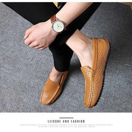 Mocassini da Uomo Estivi 2026 in Vera Pelle di Lusso, Scarpe Casual Traspiranti con Intaglio, Slip-on da Guida