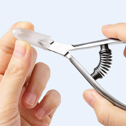 1pcs Professional Stainless Steel Cuticle Nipper, Sharp Precision Nail Trimmer, Durable Spring-Loaded Tool, Salon-Quality Manicure & Pedicure Accessory for Clean & Neat Nails