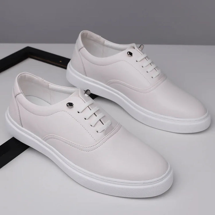 Big Size Fashion Casual Sneakers for Men Spring Autumn New Designer Board Shoes Male Black White Leather Zapatos De Hombre