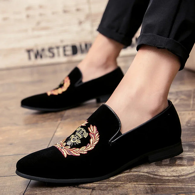 Mocassini ricamati in pelle scamosciata moda uomo mocassini stampati Casual da uomo scarpe oxford scarpe da uomo per feste da guida taglia EU 38-45