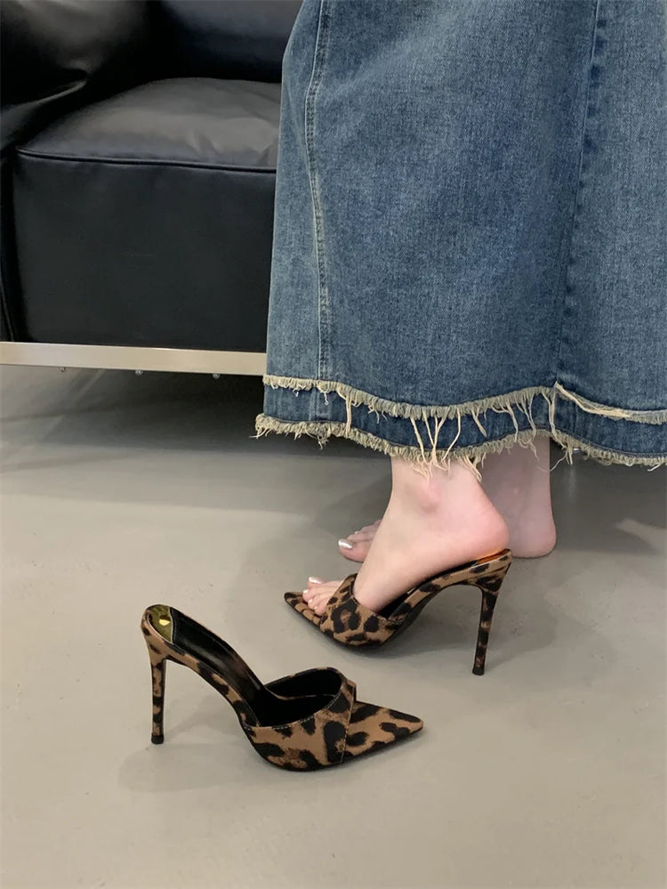Hlieny 2026 Moda estiva Tacchi a spillo Donna Pantofole a punta Banchetto Abito Sandali Festa Matrimonio Mulo Presentazioni aziende produttrici giochi Scarpe