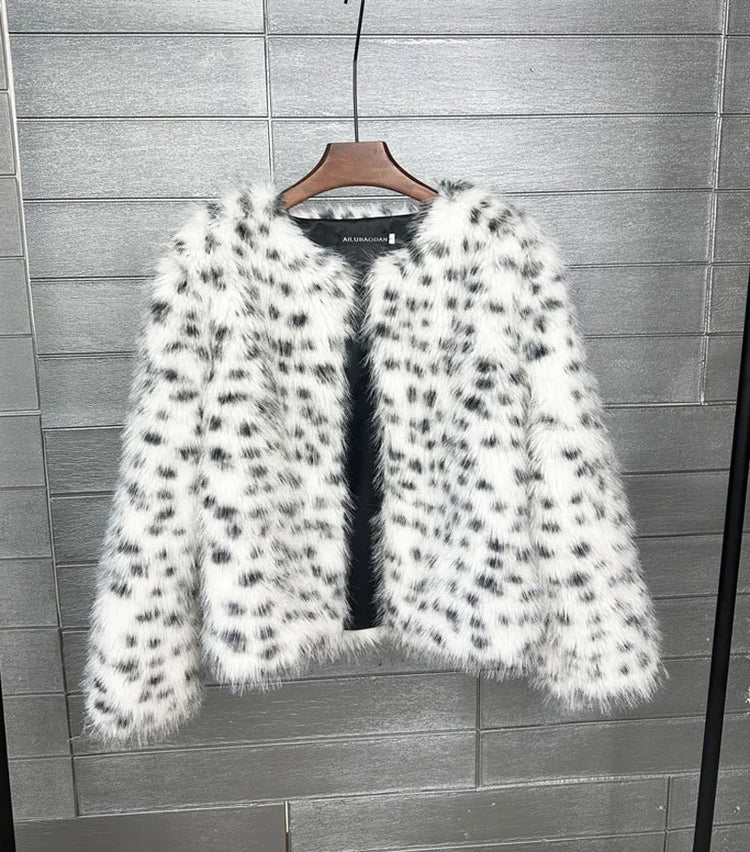 ZADORIN Preppy Style White Leopard Black Dots Faux Fur Coat Women O-Neck Furry Short Faux Fur Jacket Winter Clothes Women 2025