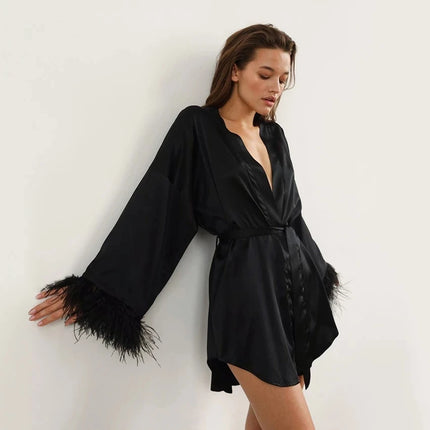 Accappatoi di piume Mini abito sexy in raso a maniche lunghe Vestaglia allentata per le donne Abito da sposa bianco Abiti da sposa neri