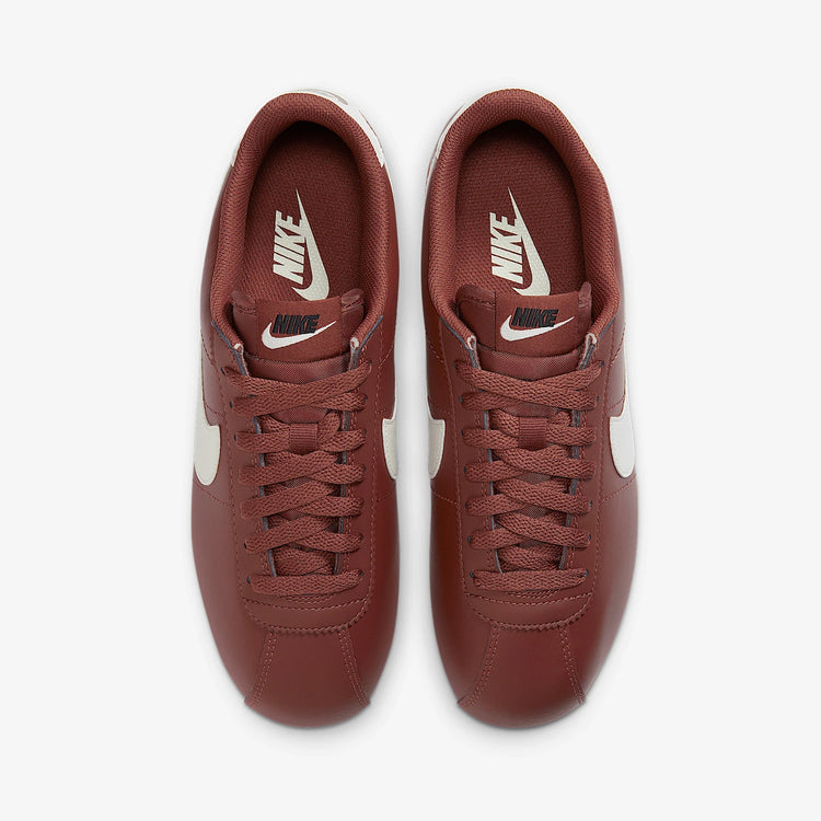 Scarpe sportive casual retrò da donna in vera pelle Cortez di Nike DN1791-201