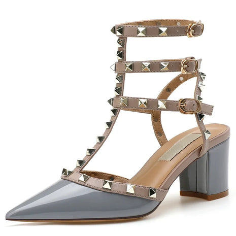 【Misurati la lunghezza dei piedi prima di ordinare】Sandali eleganti da donna con rivetti e cinturino alla caviglia, scarpe con tacco alto a blocco, modello 94-CHC-33
