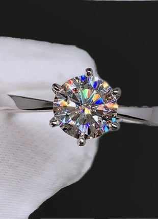 Collana classica di lusso super lucida con ciondolo in moissanite a sei artigli Set di orecchini ad anello da 1 carato per set di gioielli da sposa da donna PlatiNum