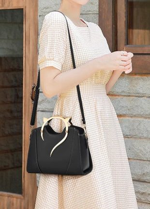 Cat Shaped Handle Women Handbag Trendy And Fashionable, Solid Color, Simple And Casual Crossbody Shoulder Shell Bag PlatiNum