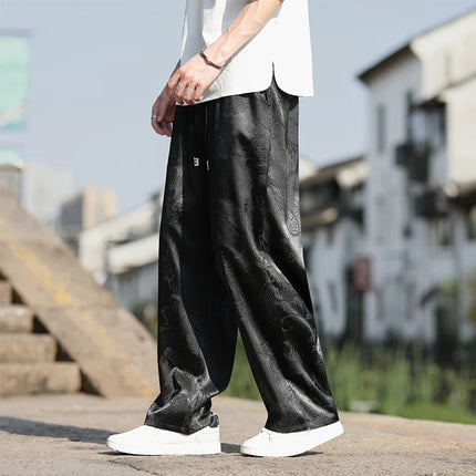Pantaloni a gamba larga moda vintage da uomo in tessuto di seta di ghiaccio pantaloni estivi casual larghi pantaloni traspiranti con motivo drago sutil da uomo 5XL