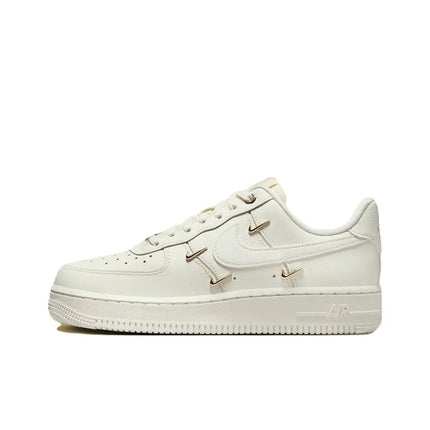 Scarpe da ginnastica classiche unisex Nike Air Force 1 Low, comoda ammortizzazione e costruzione resistente per uno stile versatile FJ4146-114