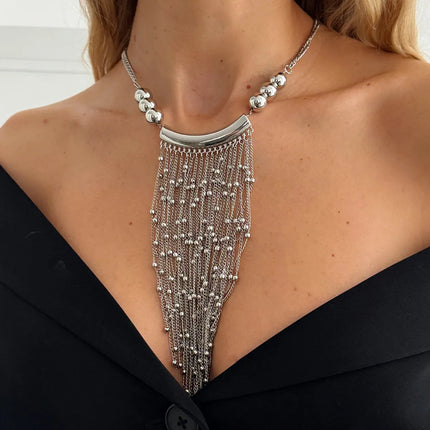 Set di Gioielli da Donna con Collana e Bracciali a Catena di Perle Metalliche a Cascata Esagerata, Creativa, con Nappe e Tubi Curvi PlatiNum