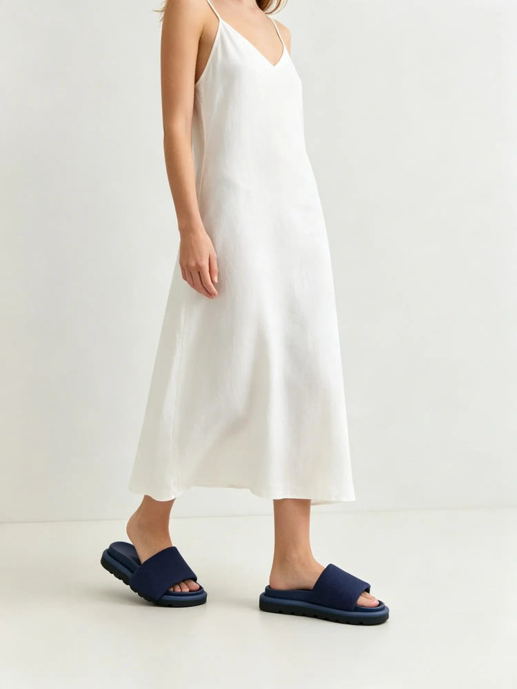 Sandali piatti da donna blu navy con punta aperta e cinturino regolabile, comodi e antiscivolo per l'uso quotidiano estivo