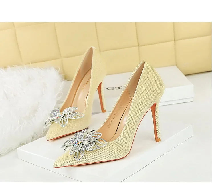 NUOVE Décolleté da donna con strass Tacchi alti a farfalla 10 CM Tacchi a spillo da donna in pelle scamosciata Scarpe da banchetto di lusso Scarpe da sposa di moda