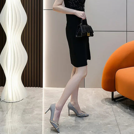Nuovo 2025 Nail Head Tacchi alti Colore nudo Scarpe da lavoro professionali Donna Scarpe singole sexy Occasioni casual Materiale in micro fibra platinumshop