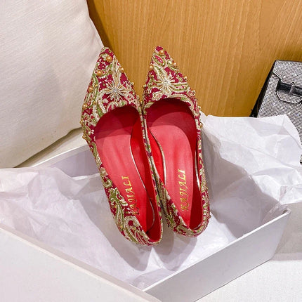 Moda di lusso Rivetto Fibbia Cintura Appartamenti Mocassino slip-on da donna Scarpe a punta Scarpe da balletto Mocassini da donna da ufficio 2025