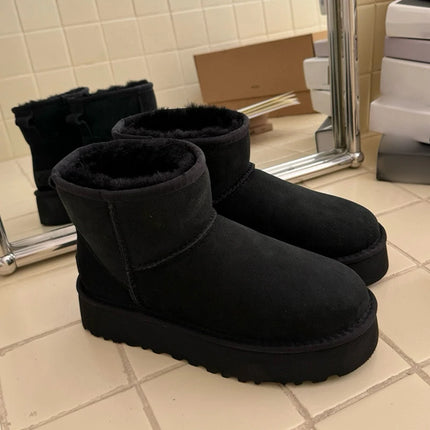 Classic Short Women's 2027 New Winter Warm Wool Thick Sole Genuine Leather And Fur Snow Boots
