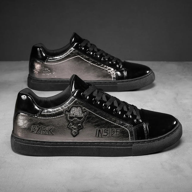 Men Casual Shoes Patent Leather Flats Skate Men Cool Driving Shoes Male Walking Shoes Sneakers Dress Trend the Latest Leisure