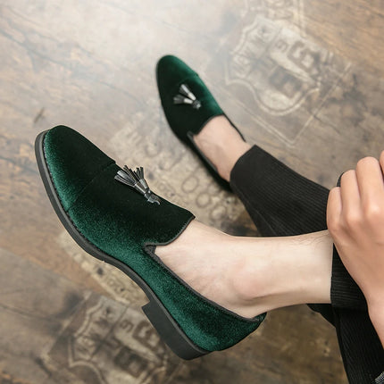 Mocassini verdi in pelle scamosciata di marca di lusso da uomo slip-on nappa scarpe da sposa in morbida pelle appartamenti scarpe da uomo scarpe casual scarpe in pelle nabuk