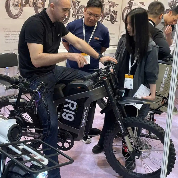 COSWHEEL R19 Bicicletta Elettrica 72V 40AH con Batteria al Litio, E-bike da Montagna per Adulti 9000W, Ciclomotore Elettrico da Uomo, E-truck da Strada