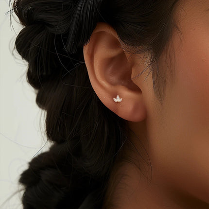 AIDE Heart Round Ball Flat Helix Piercing Earring 925 Sterling Silver Ear Studs Geometric Zircon Exquisite Trinket Studs Aretes PlatiNum